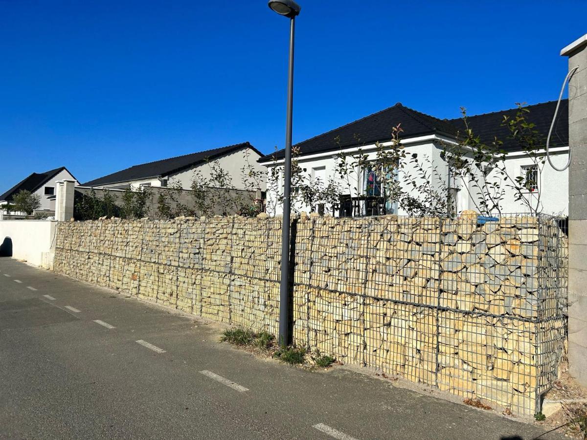 Chambre Privee/Climatisee+Tv /Petit Dejeuner Inclu/Tout Confort Nevers Esterno foto