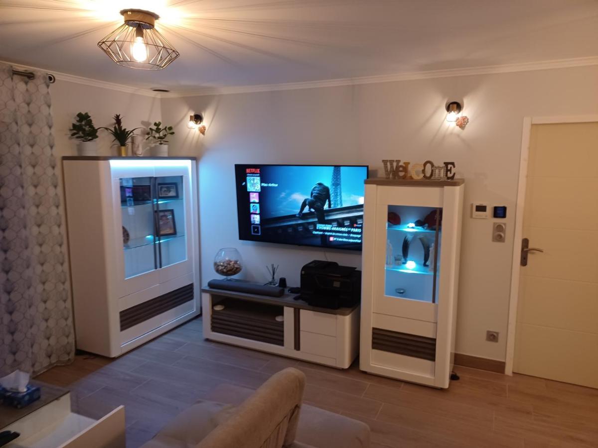 Chambre Privee/Climatisee+Tv /Petit Dejeuner Inclu/Tout Confort Nevers Esterno foto
