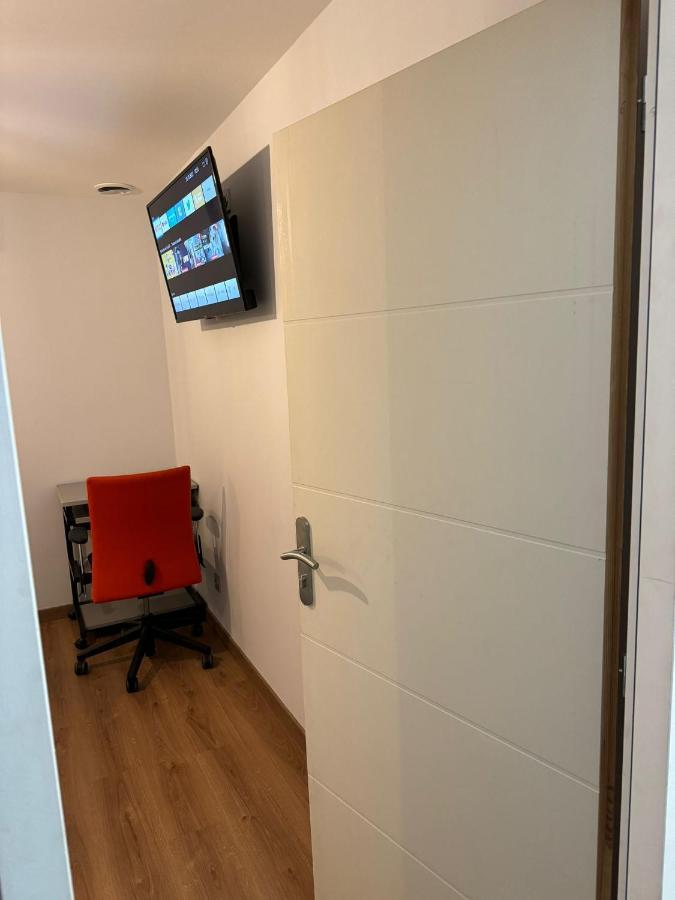 Chambre Privee/Climatisee+Tv /Petit Dejeuner Inclu/Tout Confort Nevers Esterno foto