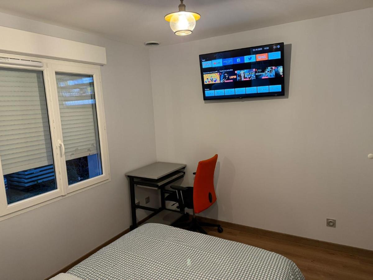 Chambre Privee/Climatisee+Tv /Petit Dejeuner Inclu/Tout Confort Nevers Esterno foto