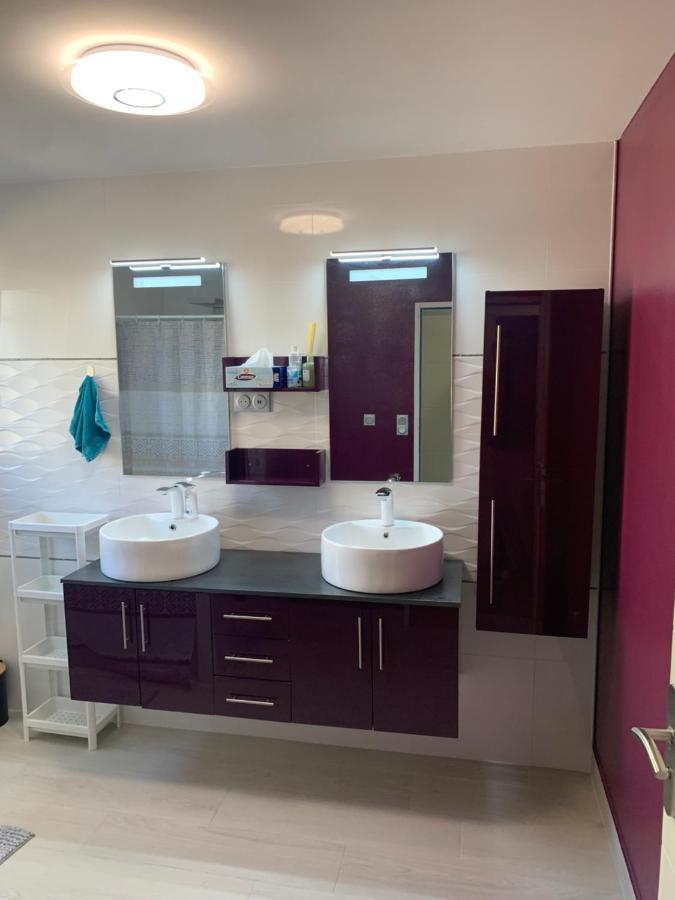 Chambre Privee/Climatisee+Tv /Petit Dejeuner Inclu/Tout Confort Nevers Esterno foto